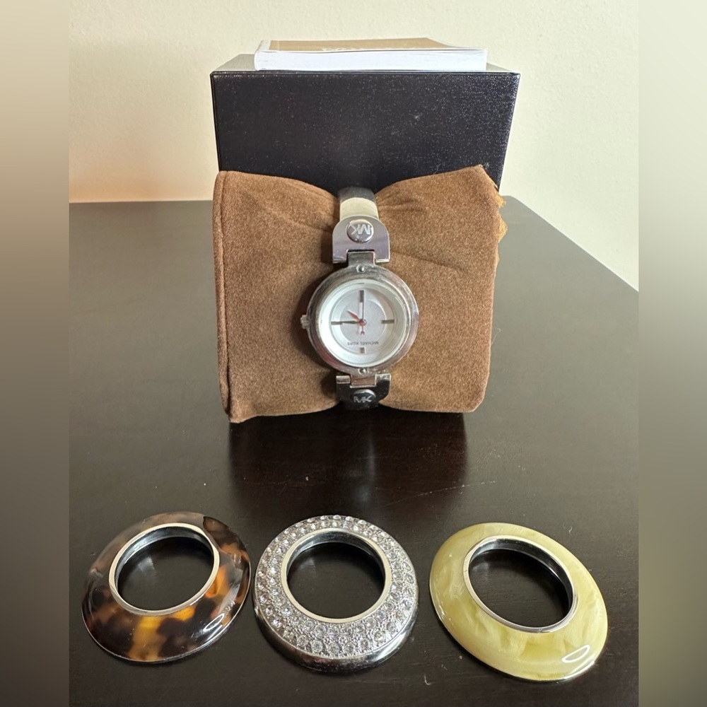 Michael Kors Silver Crystal-Accented Women’s Watch with Interchangeable Bezels - Picture 8 of 9